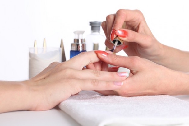 women--female--red-nail-polish--massage_3219759